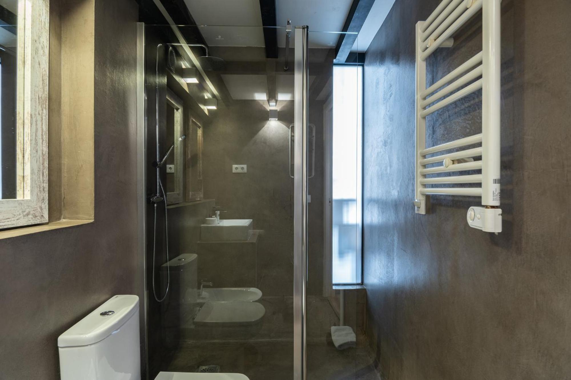 Beautiful Renovated Loft Minutes From The Beach Барселона Экстерьер фото